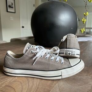 Converse Chuck Taylor All Star Low – Gray – Unisex (Size 9M)